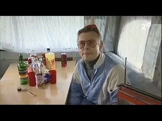 Kvarteret skatan per-arne skämtar med carita