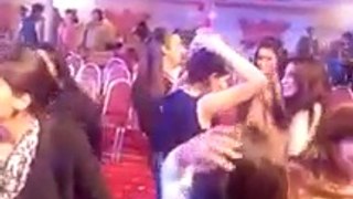 Lahori Girls Dancing on Marriage - Leak Scandal Video