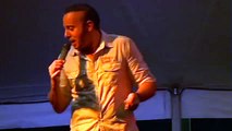 Mario Kombou sings 'CMON EVERYBODY' at Elvis Week 2008 (vide copy