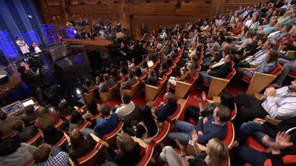 Jimmy Fallon / Fallonvention #1: lanceur d'avions en papier - Emission du 27 avril sur MCM !