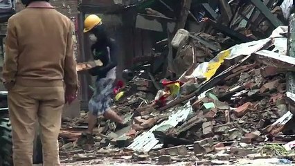 Nepal: Ya son 5,000 muertos y 8 millones de damnificados por terremoto