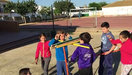 Actuacion de Alex, Edu, David, Gerardo, Candela y Victoria de 3ºB