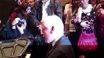 Bob Rae sings 