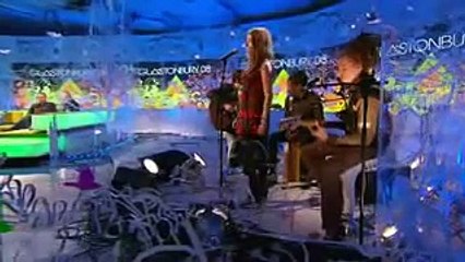 Gabriella Cilmi - Sweet About Me (Live at Glastonbury 08)