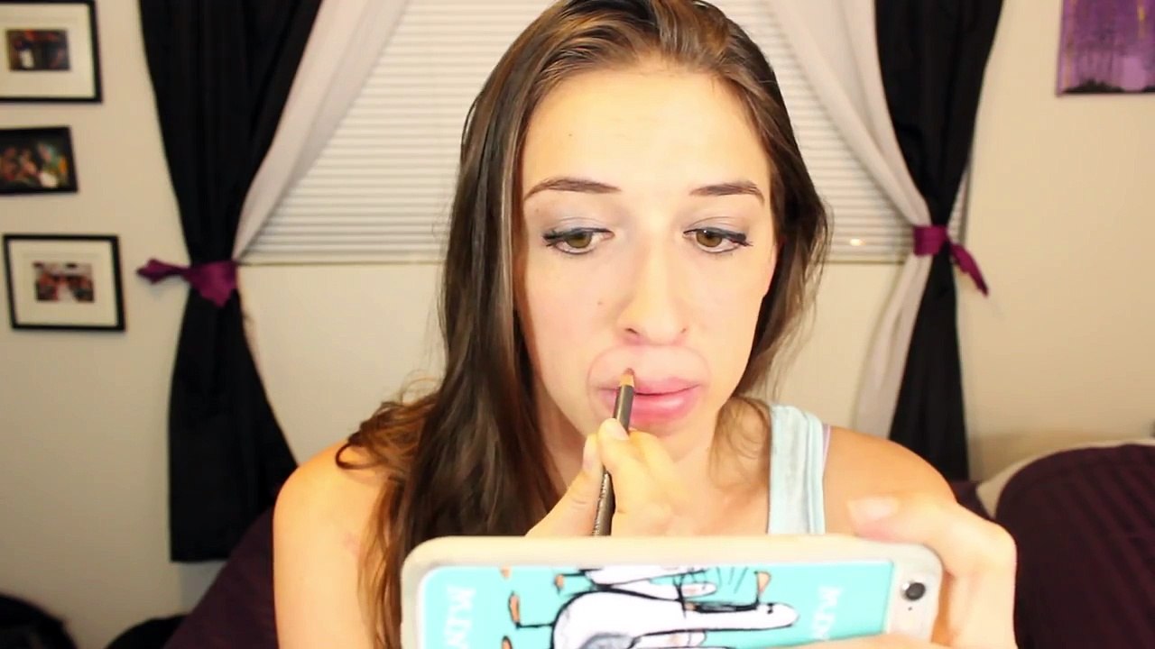 Kylie Jenner Lip Challenge!!!!