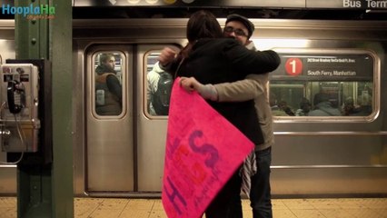 Man Goes on Cross-Country Hugging Tour To Spread Love