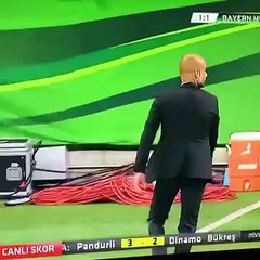 Bayern Munich: Josep Guardiola casi le pega al cuarto árbitro ante Dortmund (VIDEO)