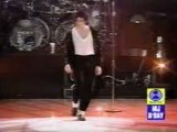 Michael Jackson - MOONWALK AMAZIN LIVE