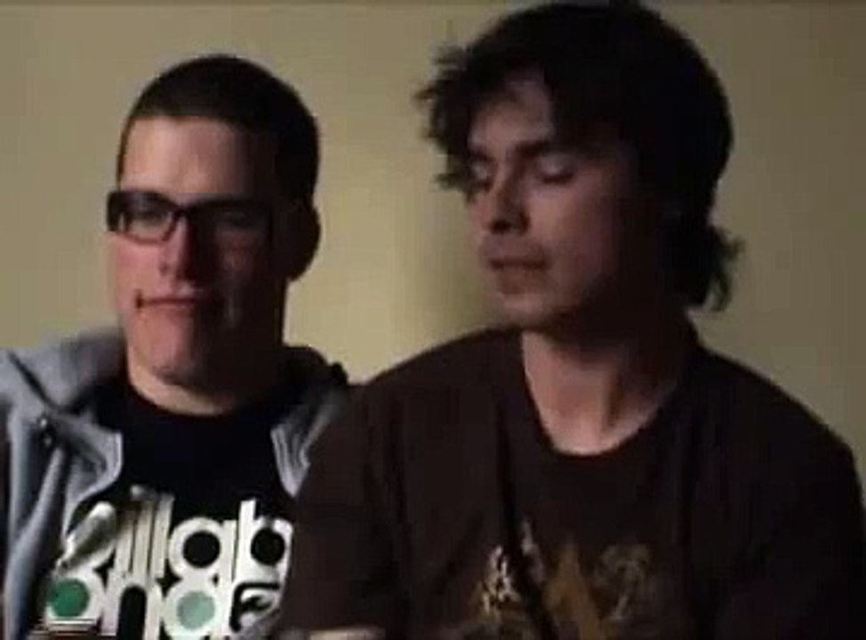 Charlie Bit My Finger... Again (Original remake, Nov 2007)