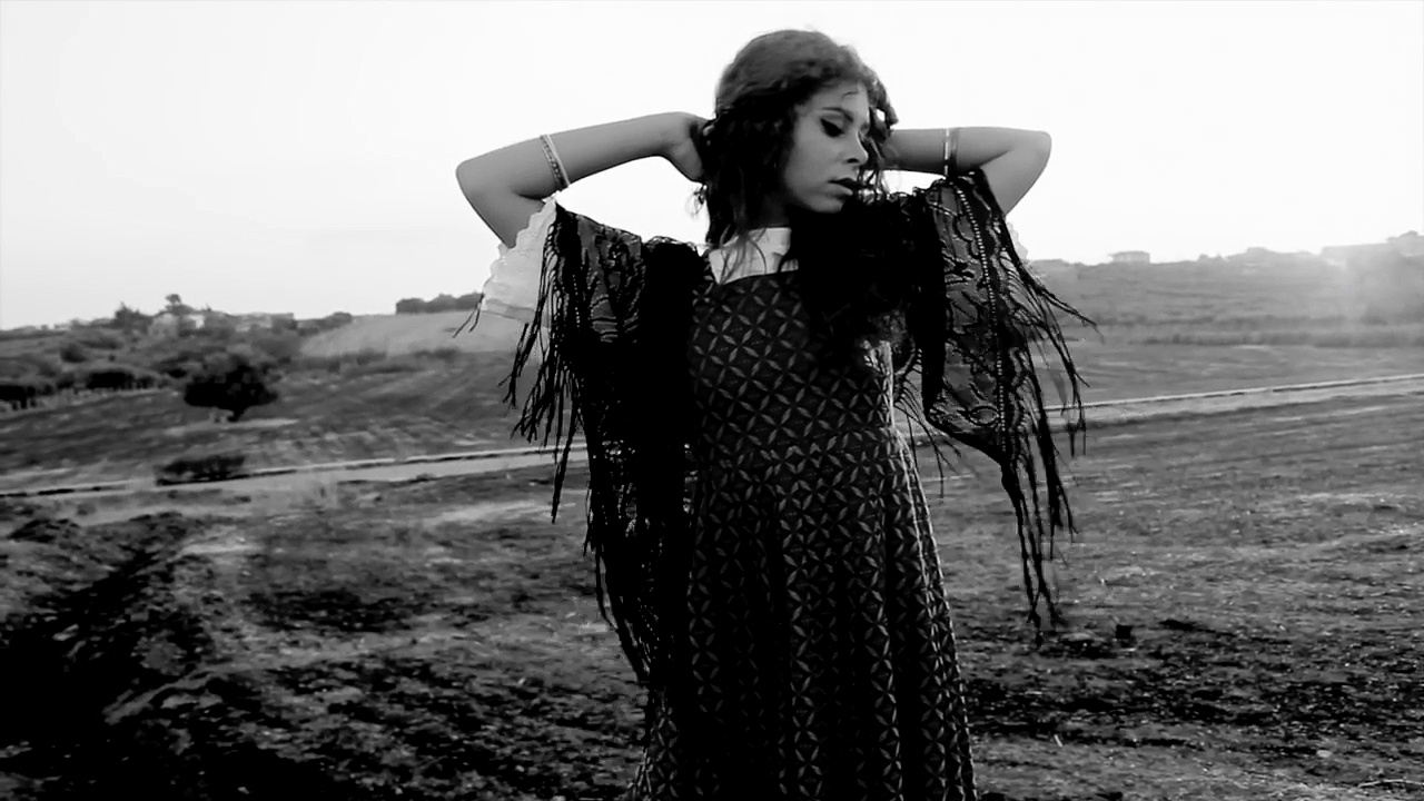 Laura Carbone - Heavy Heavy