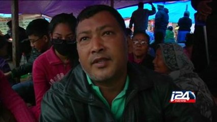 Aid workers arrive in Nepal