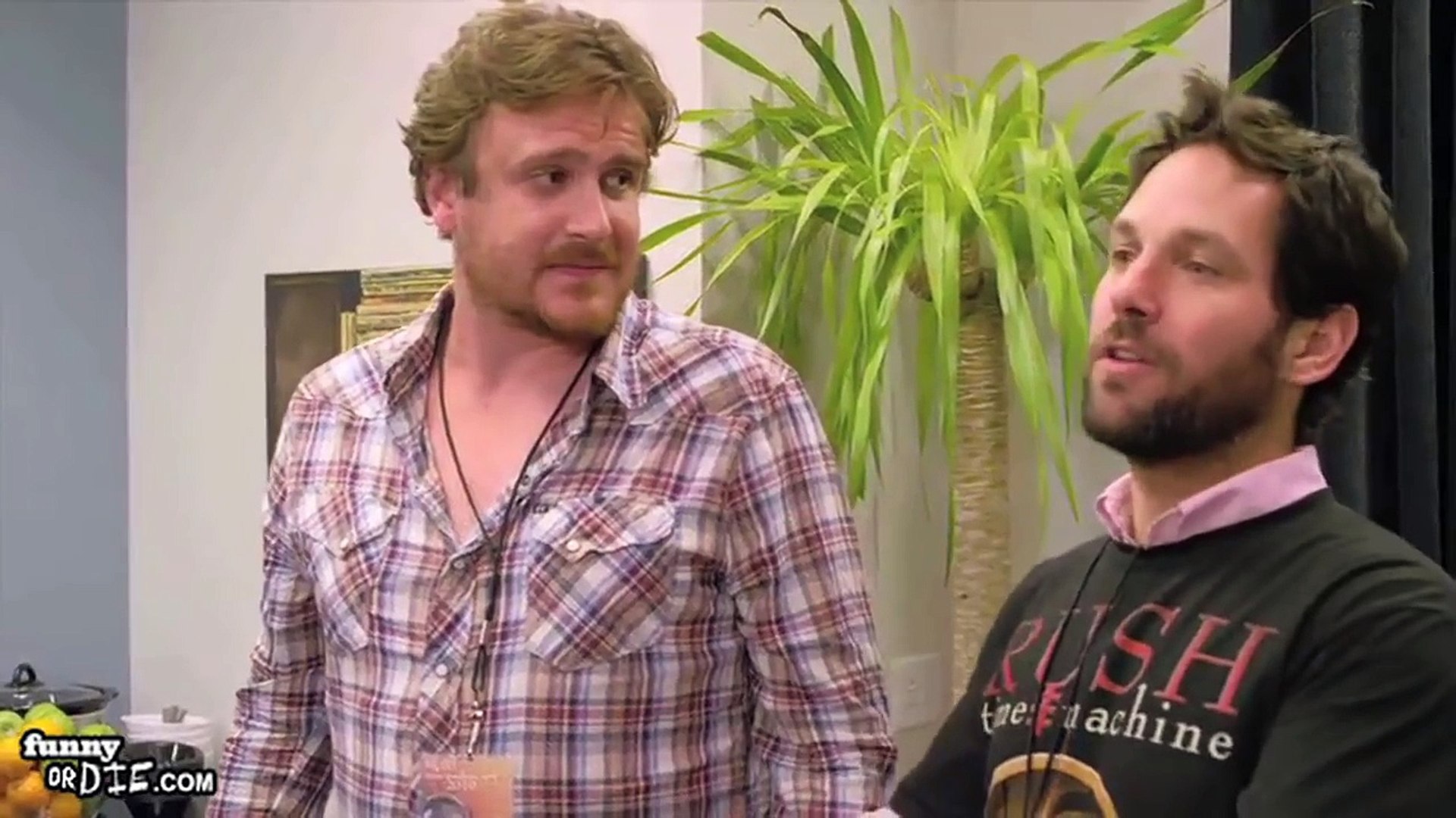 ⁣Jason Segel & Paul Rudd Meet Rush