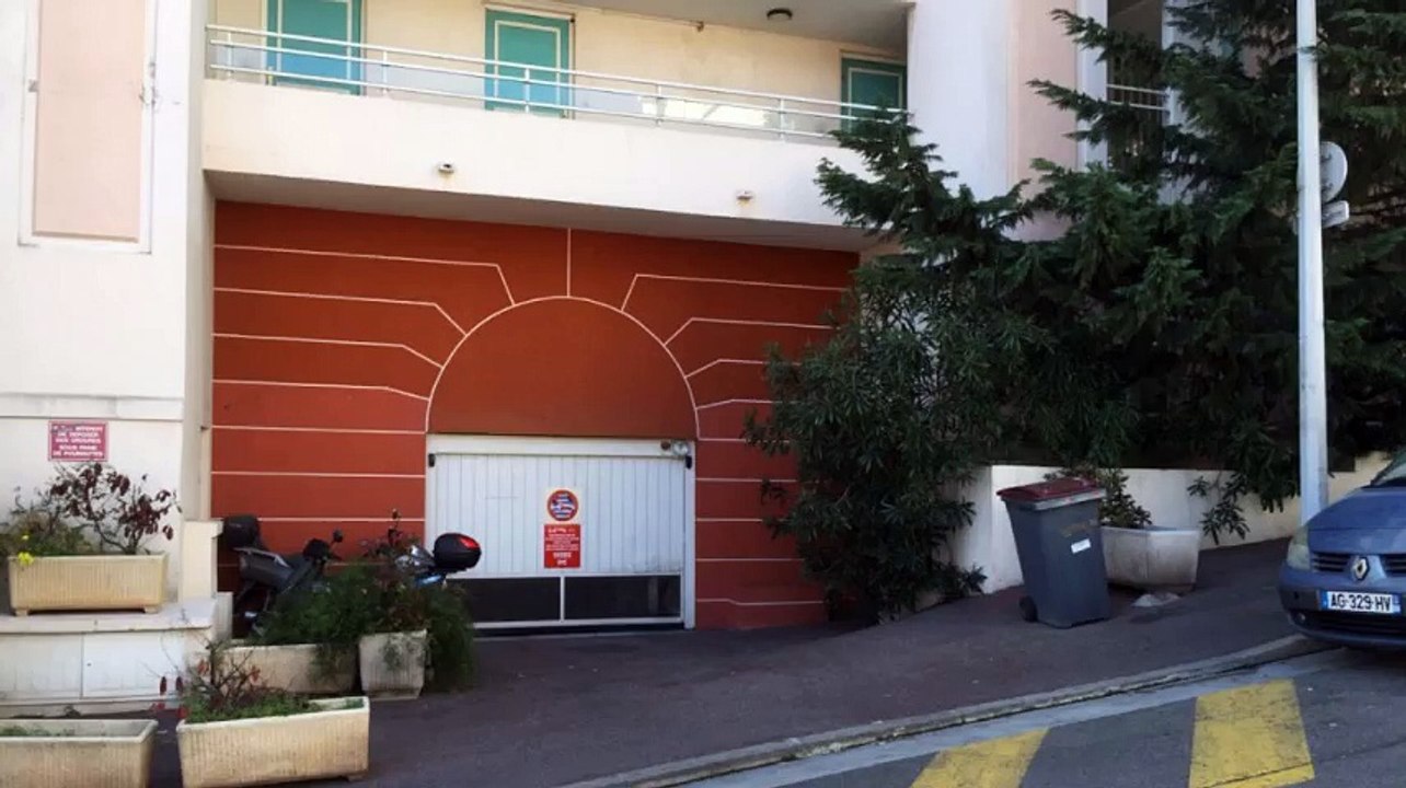 A vendre - Parking/box - Nice (06200) - 55m²