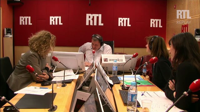 Encore un petit effort, Messieurs, pour lâcher le pouvoir ! , dit Alba Ventura