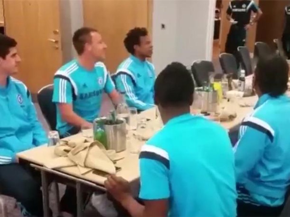 La drôle de réponse aux critiques des stars de Chelsea !