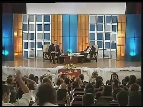 ERCİYES ÜNİVERSİTESİ'NDE SÜLEYMAN DEMİREL'E SERT SORU (GENÇ BAKIŞ 2006)