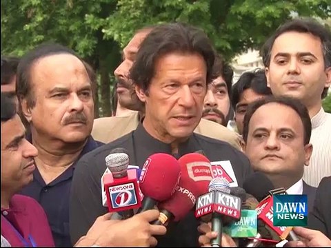 Najam Sethi offers Imran Khan