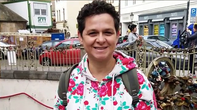 קליפ במתנה ליום הולדת של אמא - קליפ בהפתעה לאישה מהבעל והמשפחה