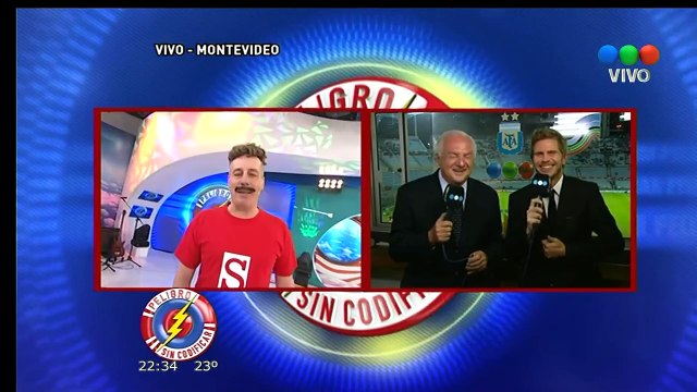 Yayo y el chiste de la Jirafa a Niembro y Vignolo 15/10/2013