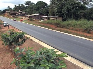 Visite par le Président du chantier de la route PK5 - PK12 - Partie 2/2