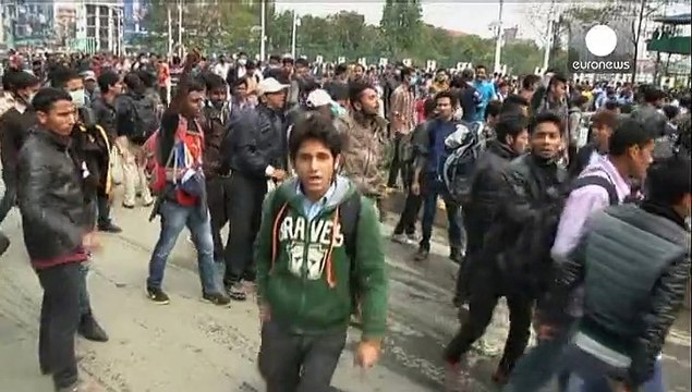 Непал: пострадавшие от землетрясения обвиняют правительство в бездействии