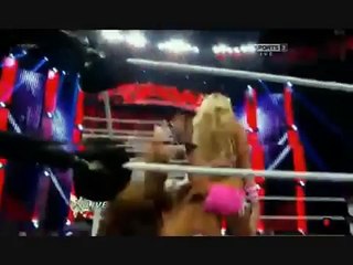 WWE Raw Review 8-6-12 Kelly Kelly Returns