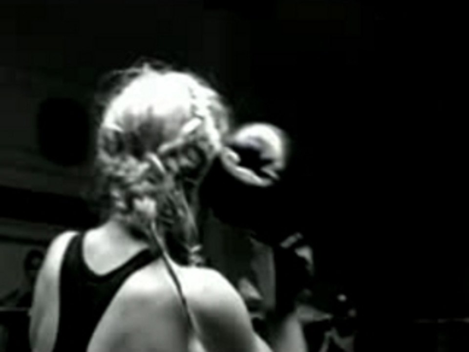 Ashlee Simpson - Invisible