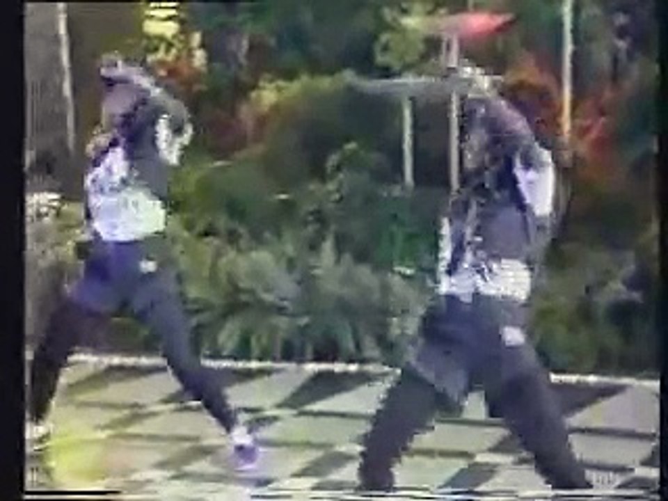 Kanda Bongo Man - Monie