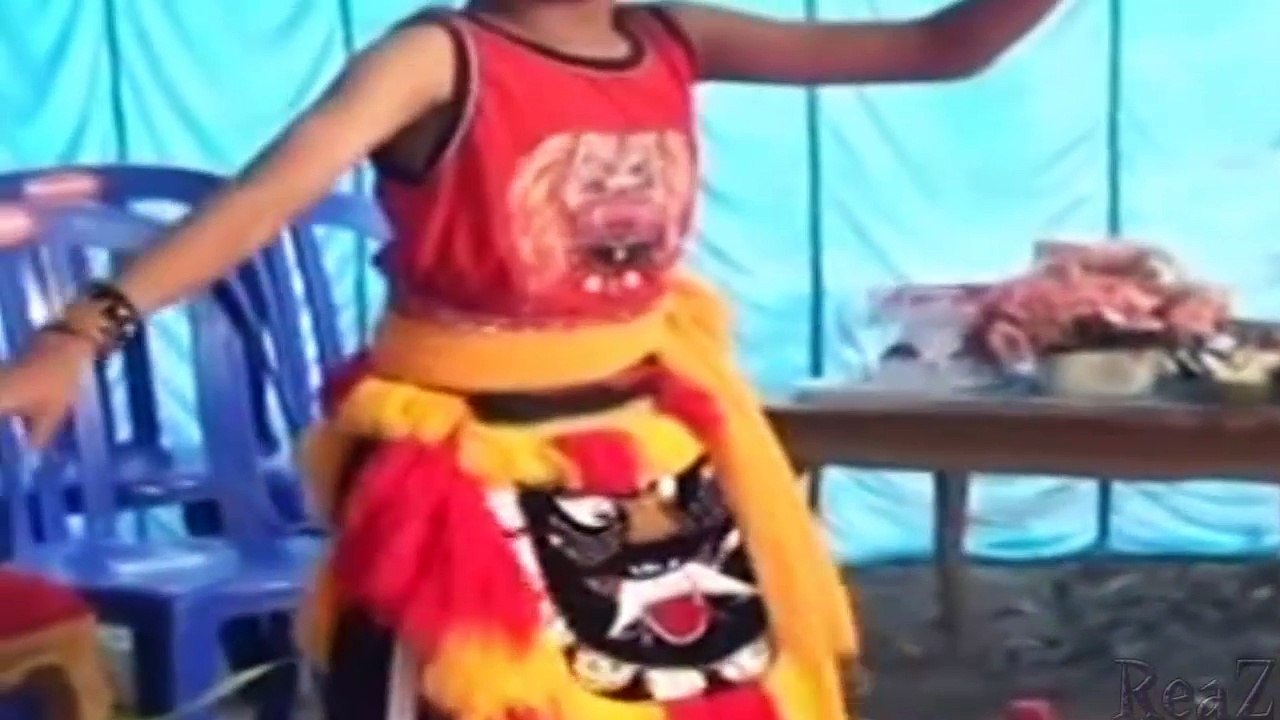 CHILDREN DANCING GOOD