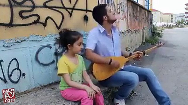 Öyle küskün bakma yâr