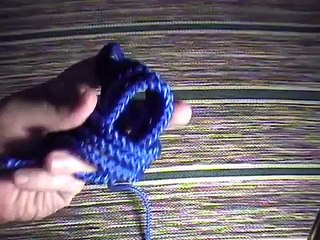 How to tie a Monkey's Fist knot