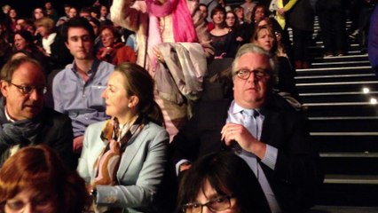 Le prince Laurent et Claire au spectacle Défil'éco à Liège