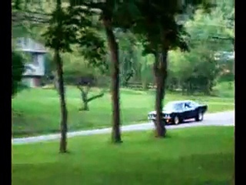 Plymouth 'Cuda video
