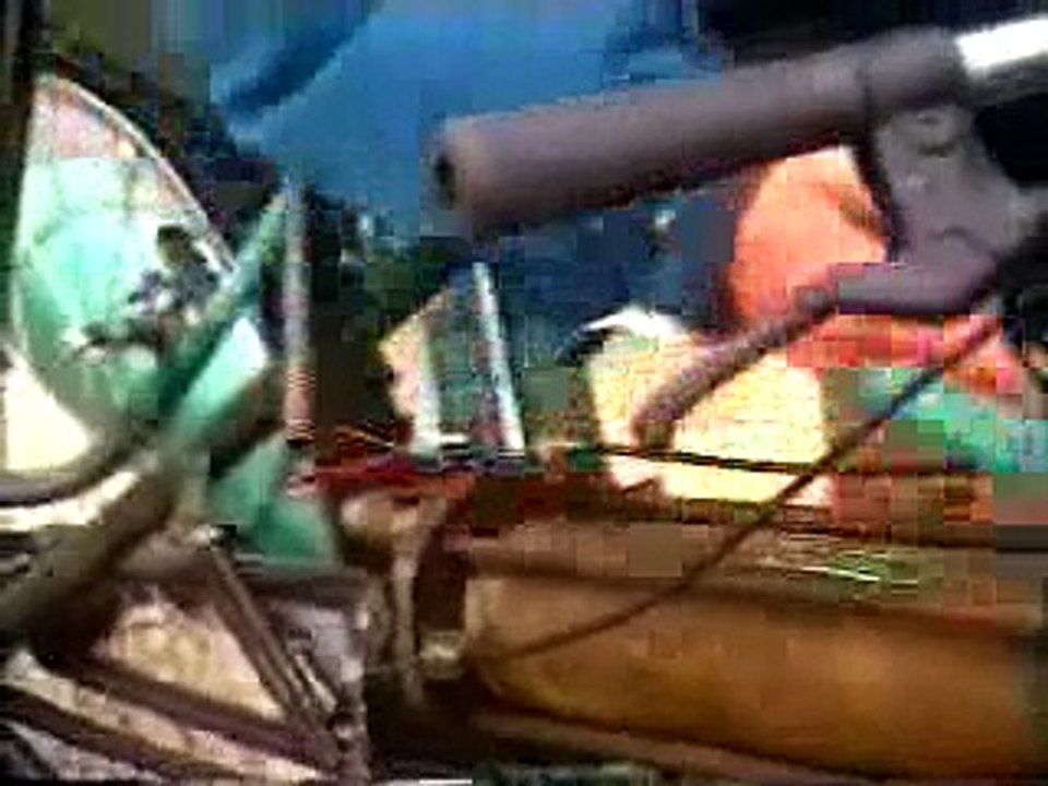 Inventor y su moto a aire comprimido, año 1999