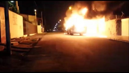 Ônibus é incendiado na Aerolândia