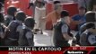 Capitolio - Estudiantes UPR vs Fuerza de Choque - 30 junio 2010