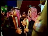 الملك عبدالله يدور مع البنت الضايعه عن امها