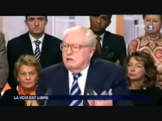 Jean-Marie Le Pen refroidit 2 journalistes