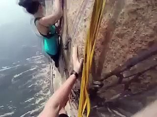 Dealiest_Hike_In_The_World(whatsappvideo.net)