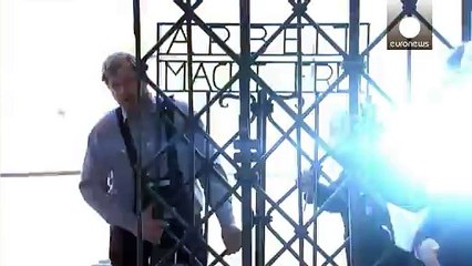 Dachau Toplama Kampı kapılandı