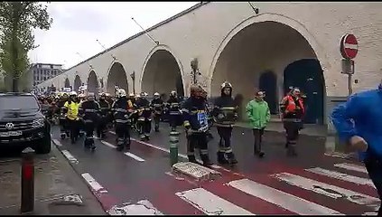 Les pompiers manifestent à Mons