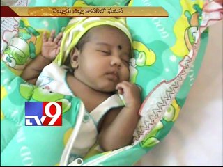 3 months baby abondens in RTC bus stand in Nellore