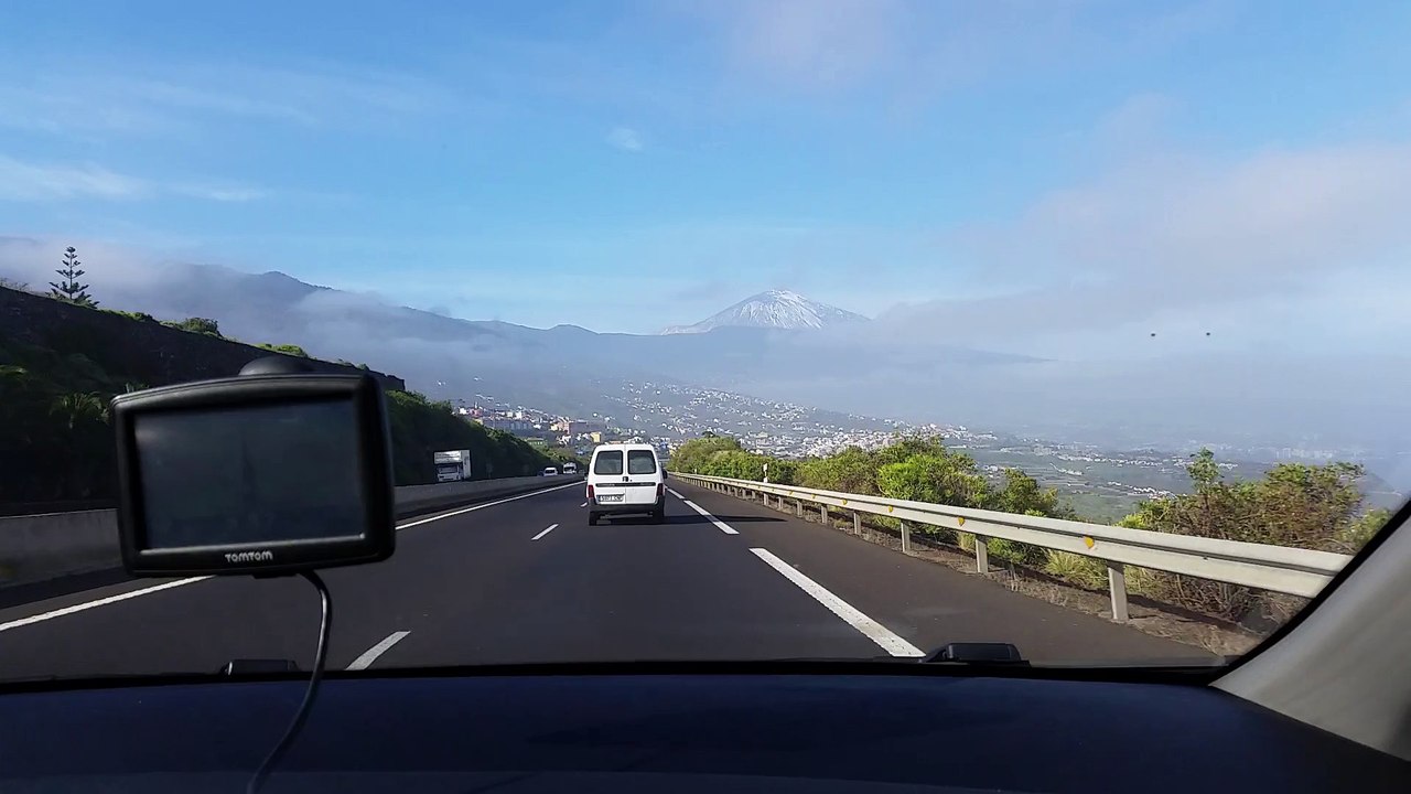 Towards Loro Park