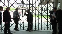 Le portail de Dachau remplacé pour le 70ème anniversaire de la libération du camp
