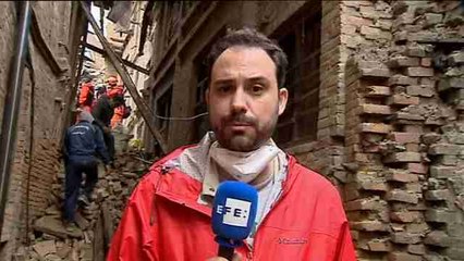 Informe a cámara: se agota el tiempo para encontrar supervivientes en Nepal