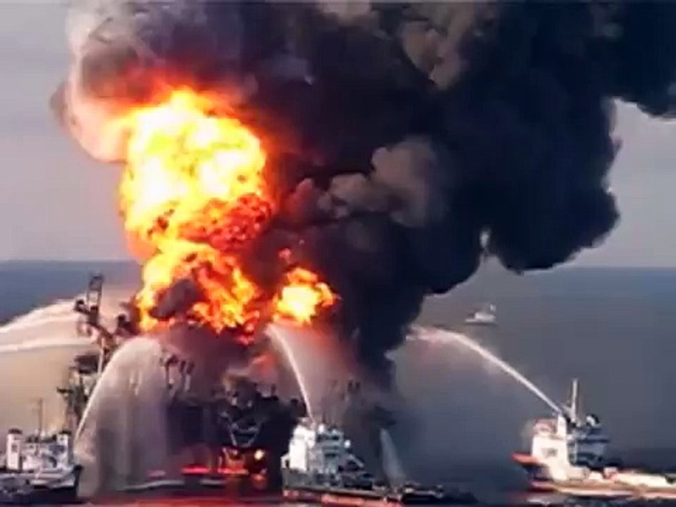 Deepwater Horizon offshore rig fire