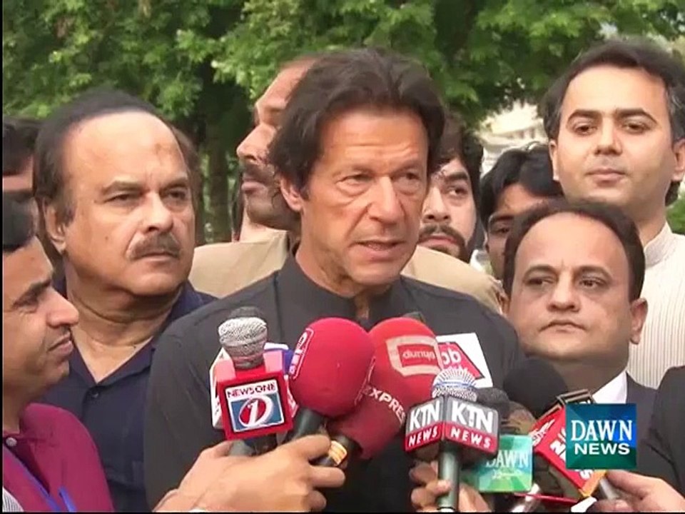 Najam Sethi offers Imran Khan