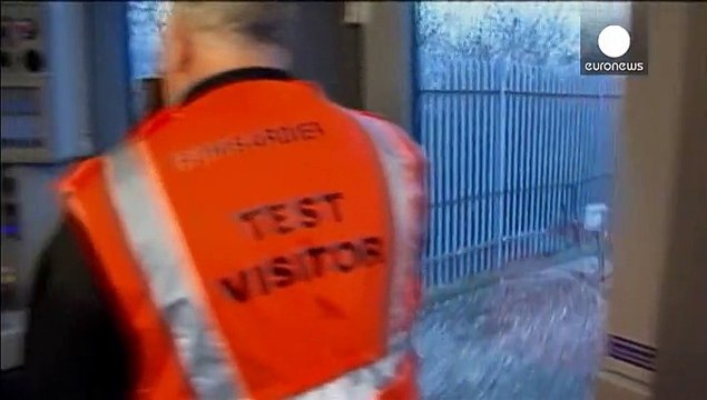 Выборы в Британии: консерваторы опережают лейбористов за неделю до голосования