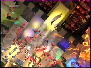 Anthony Kavanagh_LIVING IN AMERICA_Ouverture_NRJ Music Awards 2004