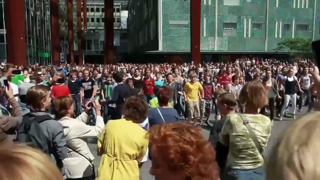 Waka Waka Biggest flashmob in the Netherlands